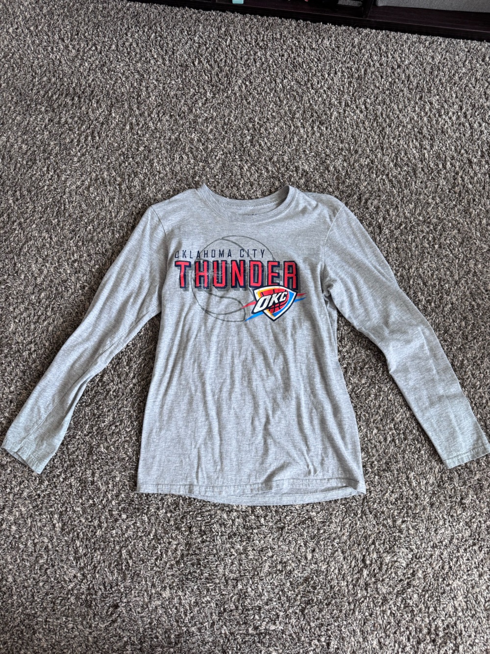 NBA Oklahoma City Thunder Heather Gray Long-Sleeve Tee with Red Logo